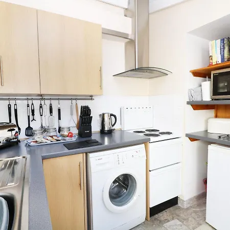 Millstone Cottage, Holiday home *