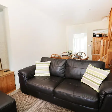 Millstone Cottage, * Ulverston